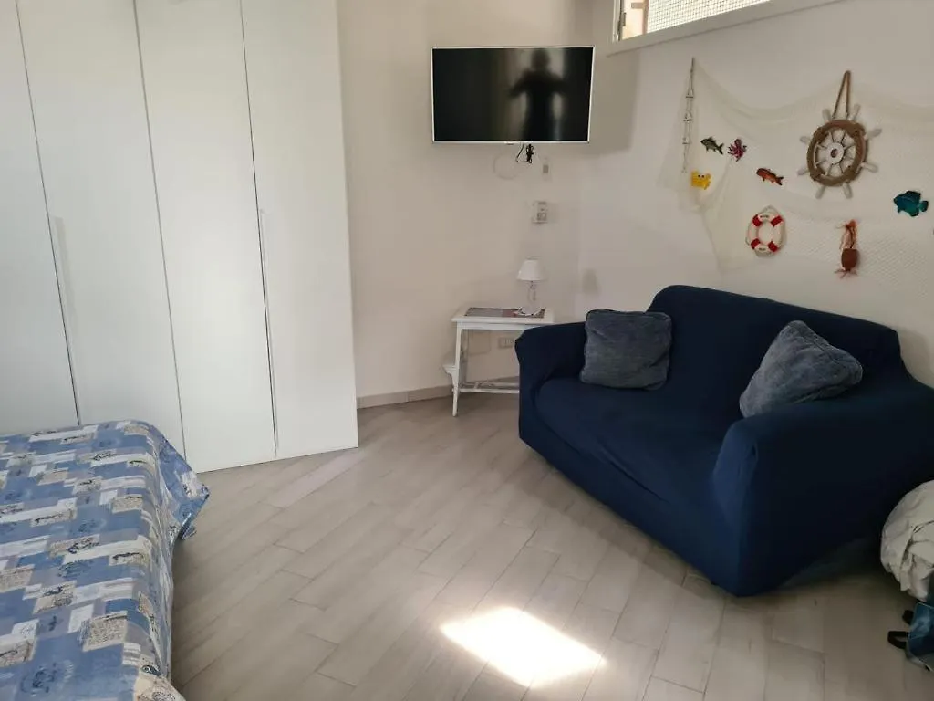 A Due Passi Dal Mare Apartment Favignana Italy